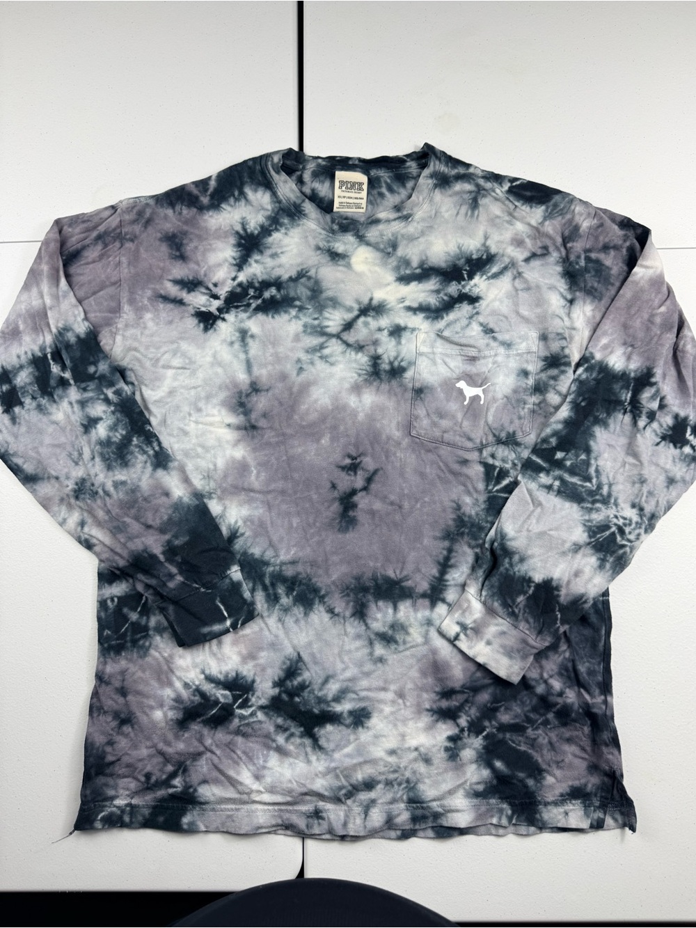 PINk Victorias Secret Long Sleeve Tie-Dye Pocket Tee - Black & Gray